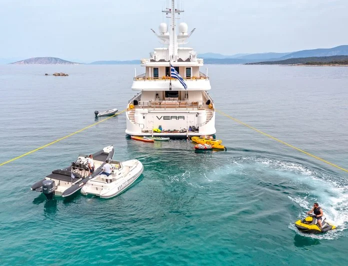 VERA - photo 17, VERA yacht charter