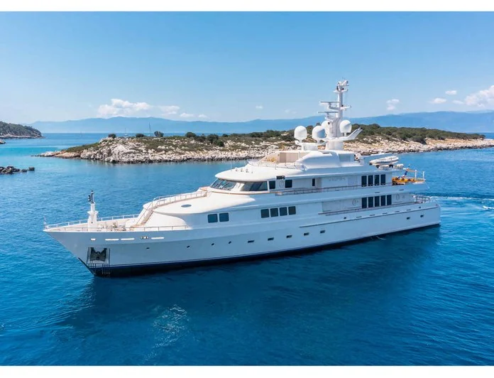VERA - photo 18, VERA yacht charter