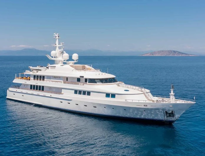 VERA - photo 19, VERA yacht charter