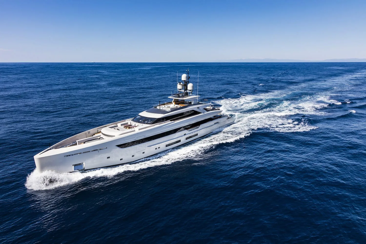 VERTIGE - photo 5 yacht charter Cannes