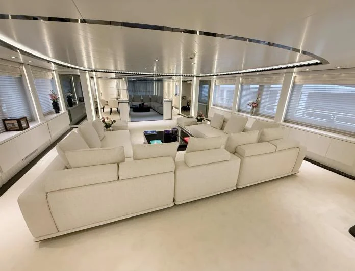 VERTIGO - photo 3, VERTIGO yacht charter