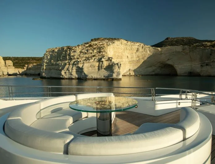 VERTIGO - photo 8, VERTIGO yacht charter