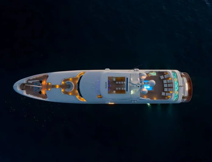 VERTIGO - photo 12, VERTIGO yacht charter