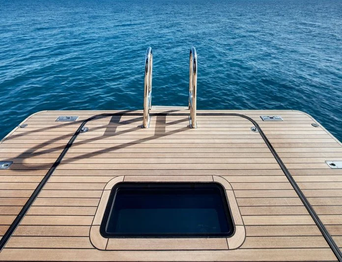 VERTIGO - photo 17, VERTIGO yacht charter