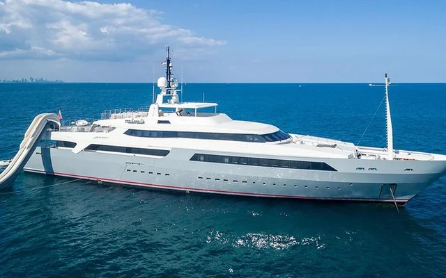 VICKY - superyacht for week charter