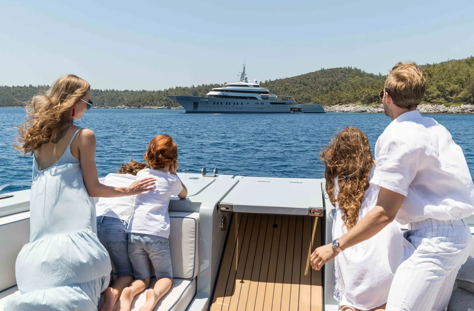 VICTORIOUS - photo 3 yacht charter Cannes