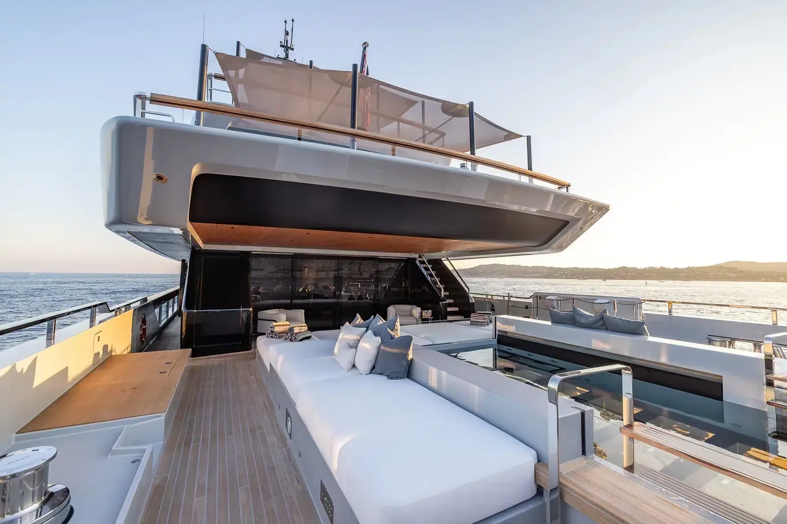 VIRTUOSITY - photo 2 yacht charter Cannes