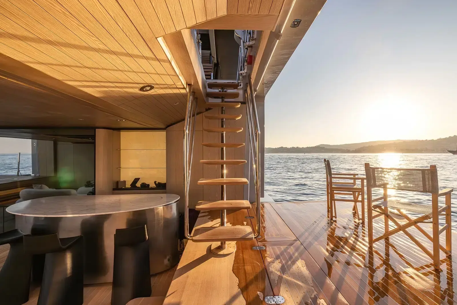 VIRTUOSITY - photo 15 yacht charter Cannes
