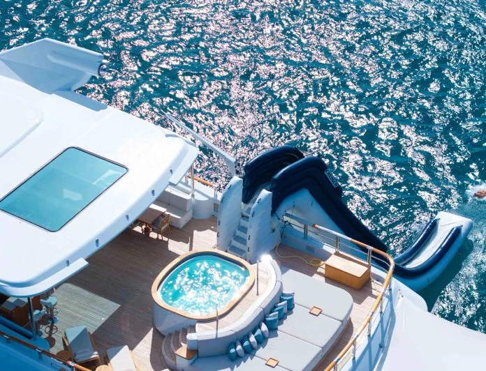 WHEELS - photo 10, WHEELS yacht charter