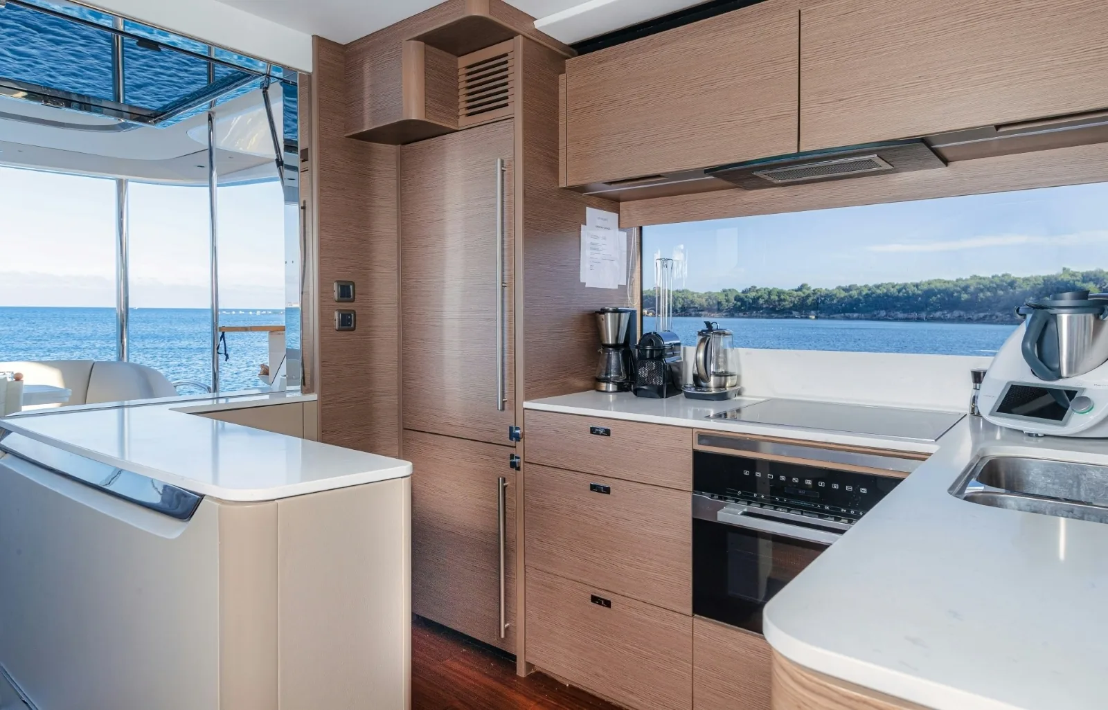 WILJIM V - photo 14 yacht charter Cannes