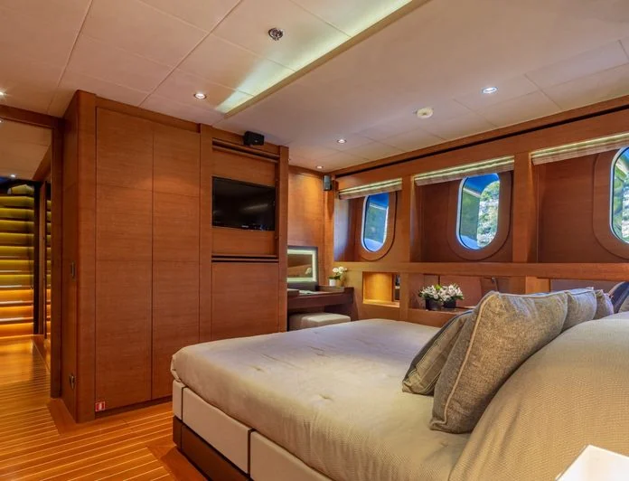 ZALIV III - photo 9, ZALIV III yacht charter